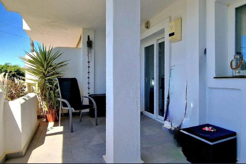 5* Stunning Golf & Sea Apartment Михас Екстериор снимка